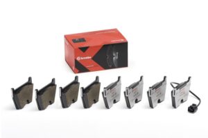 סט רפידות בלם קדמי אוודי Q3 RS3 A3 משופרות BREMBO XTRA